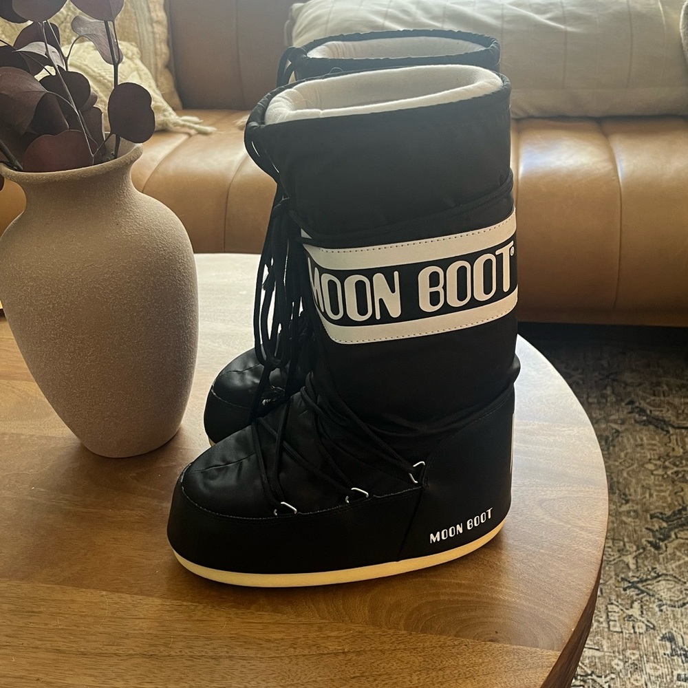 Moon Boots Black